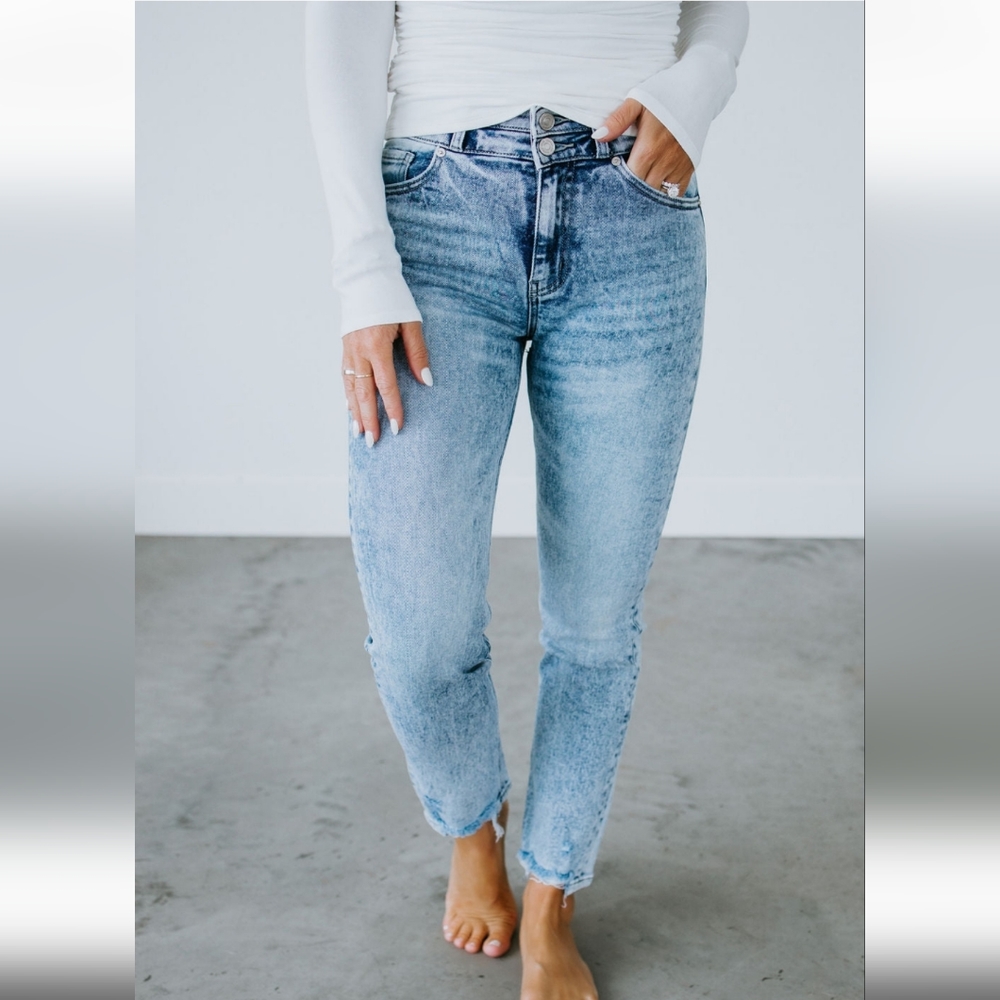 Kancan Indy Jean